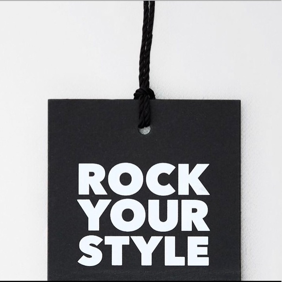 Meet your Posher, Leah - Picture 3 of 7